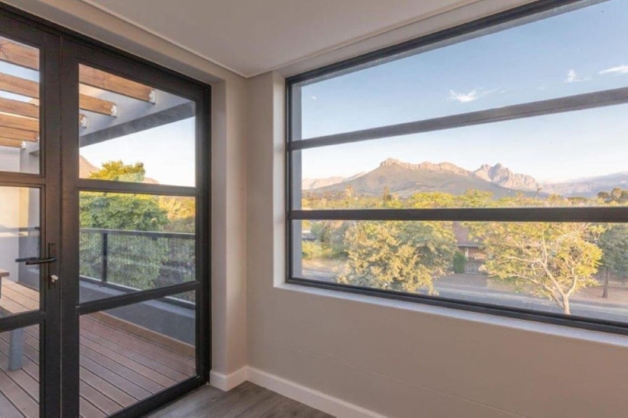 1 Bedroom Property for Sale in Stellenbosch Central Western Cape
